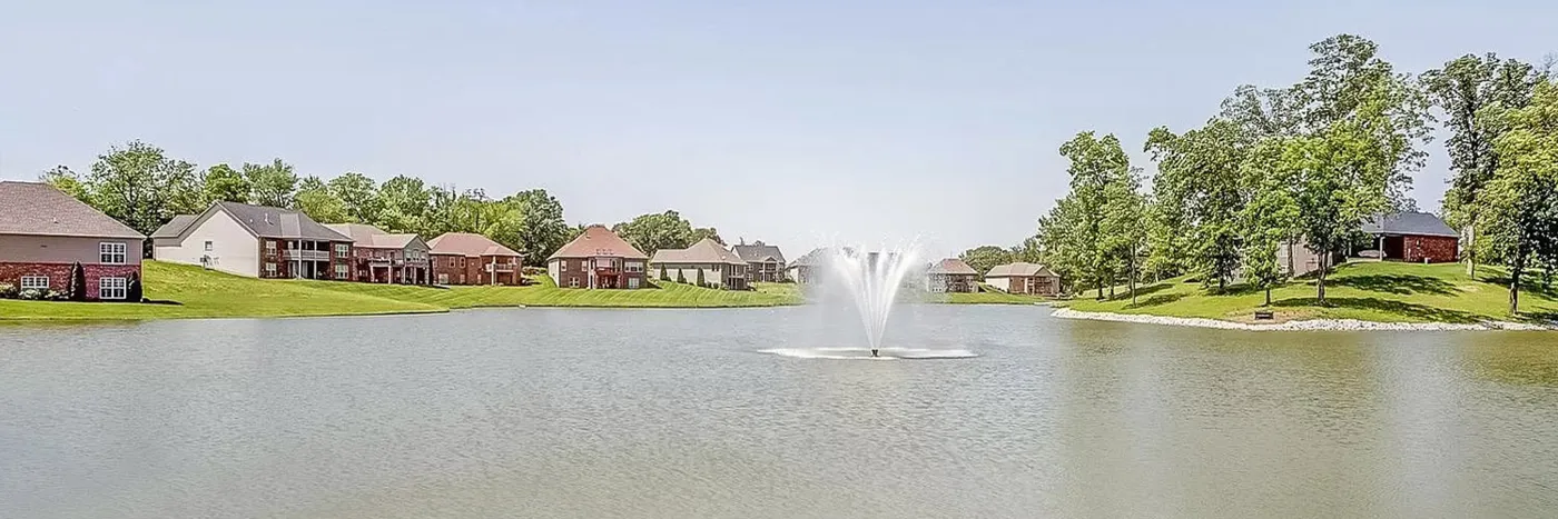 Lake and fountain, Patio Homes at Far Oaks